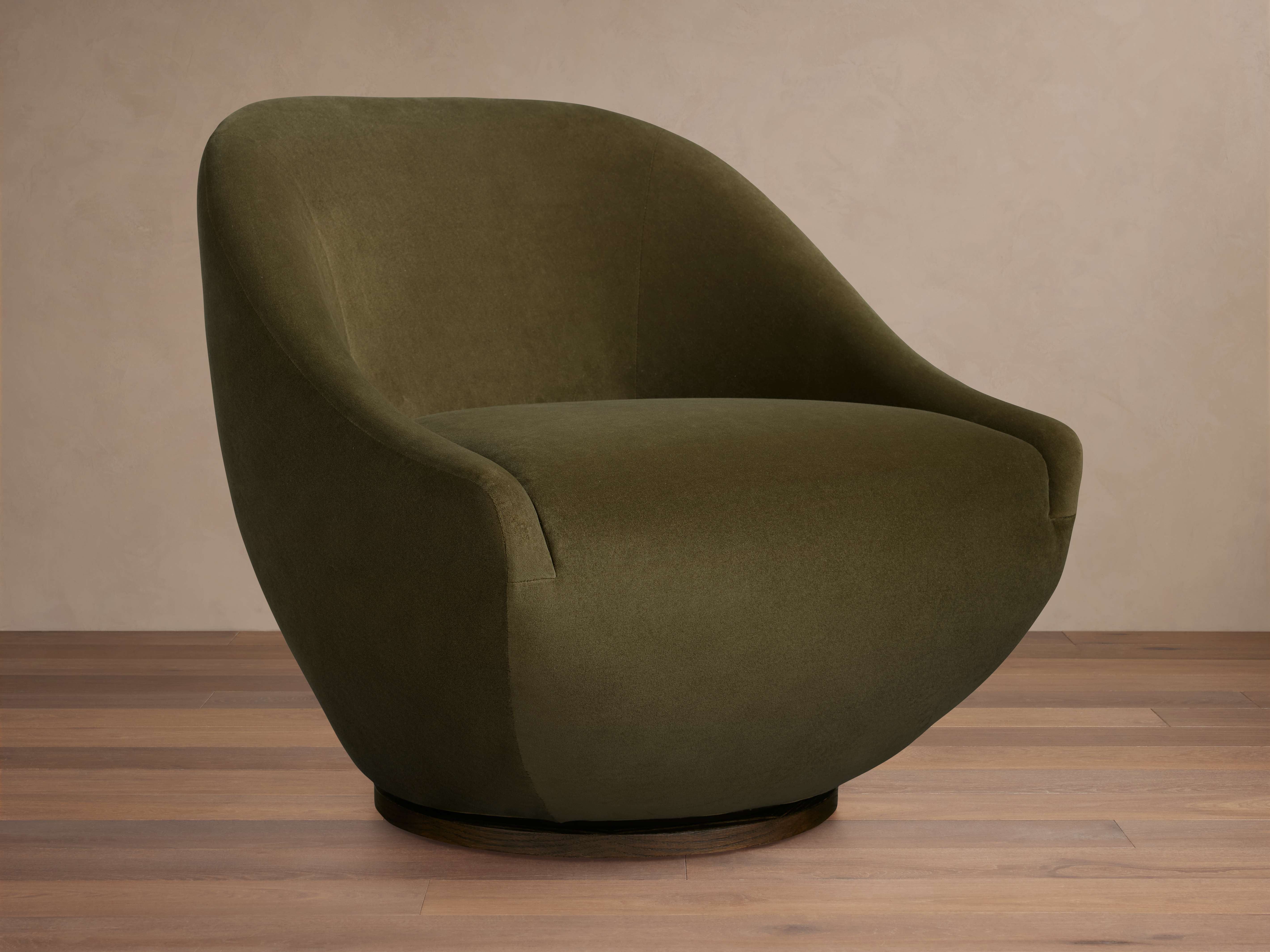Dupree Swivel Chair - Stylish & Durable Seating