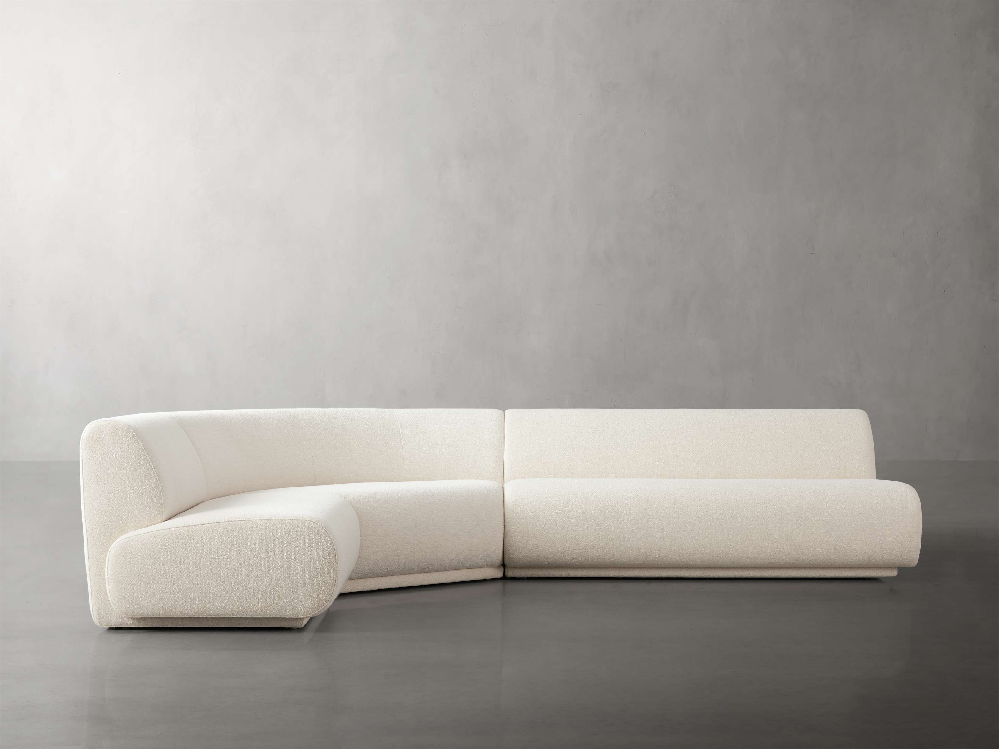 Gianni Three-Piece Sectional Sofa | Stylish & Comfortable