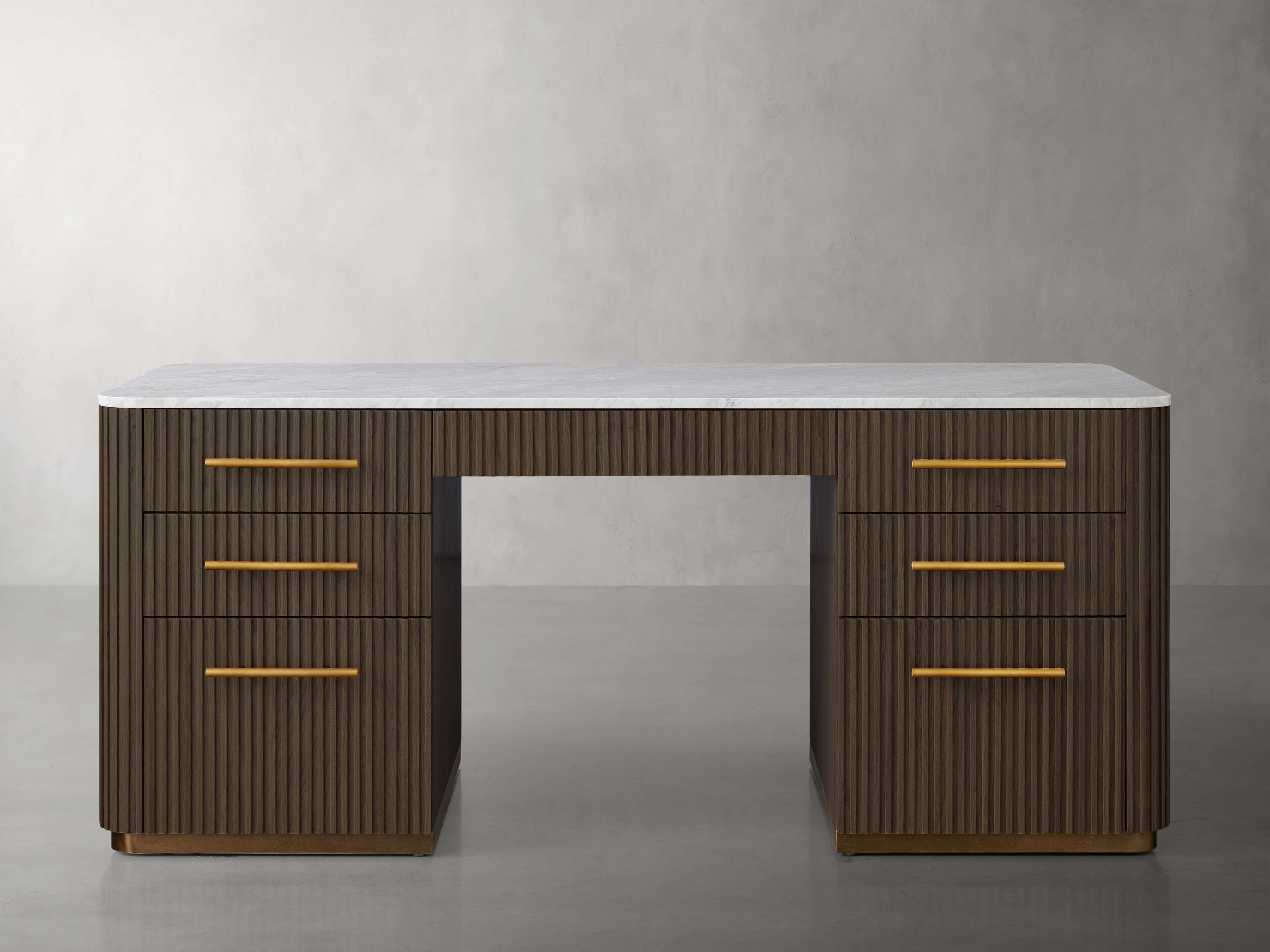 Finnley Executive Desk - Stylish & Durable Office Desk