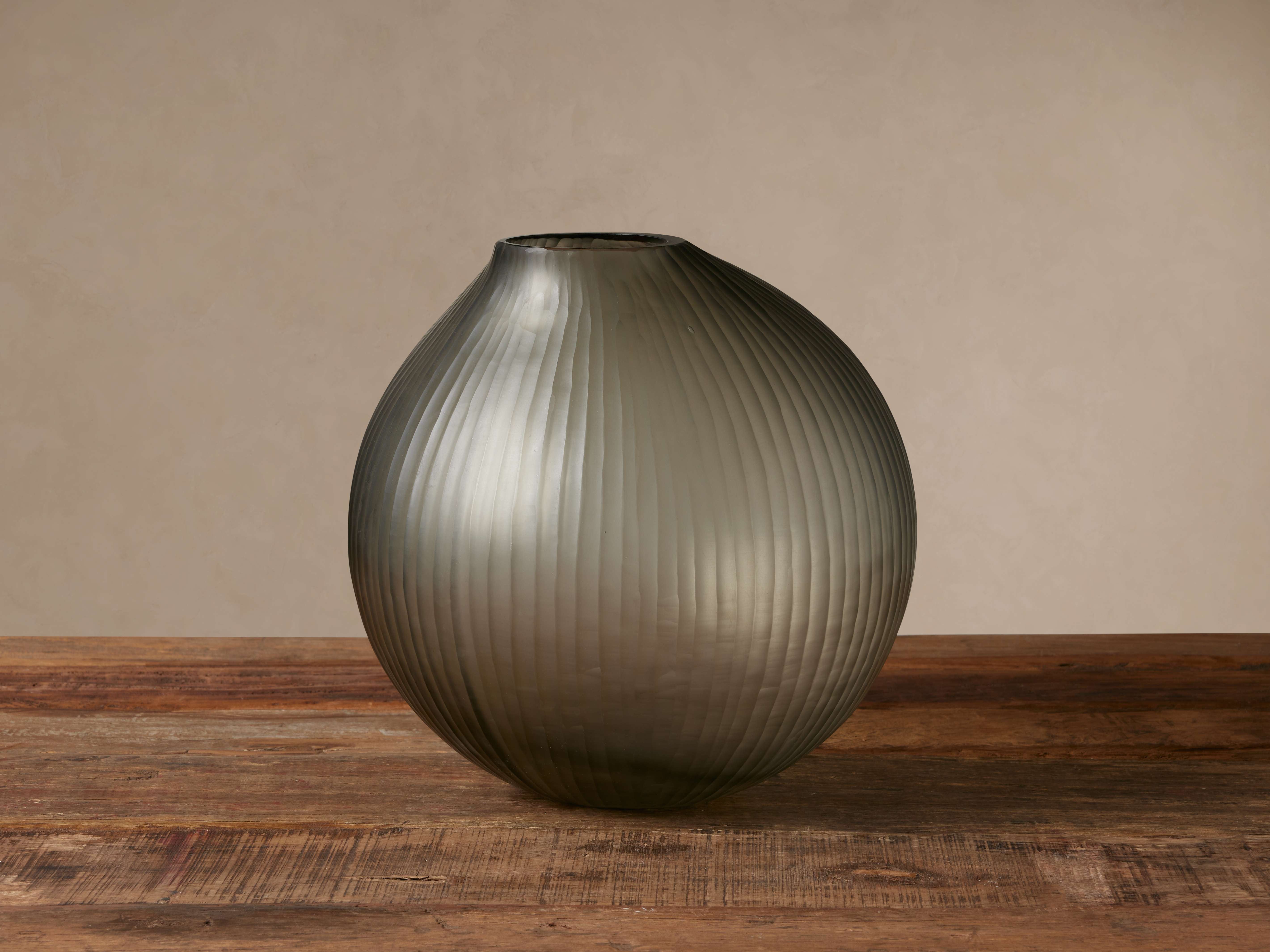 Elowen Vase-Medium