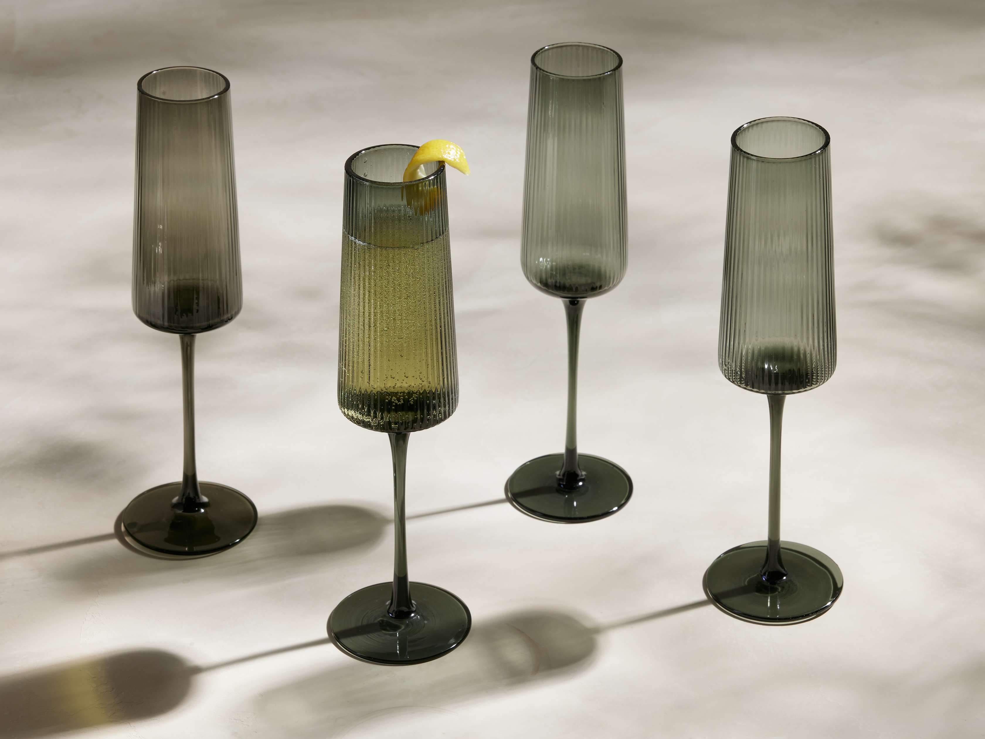 Della Champagne Flutes in Smoke (Set of 4)